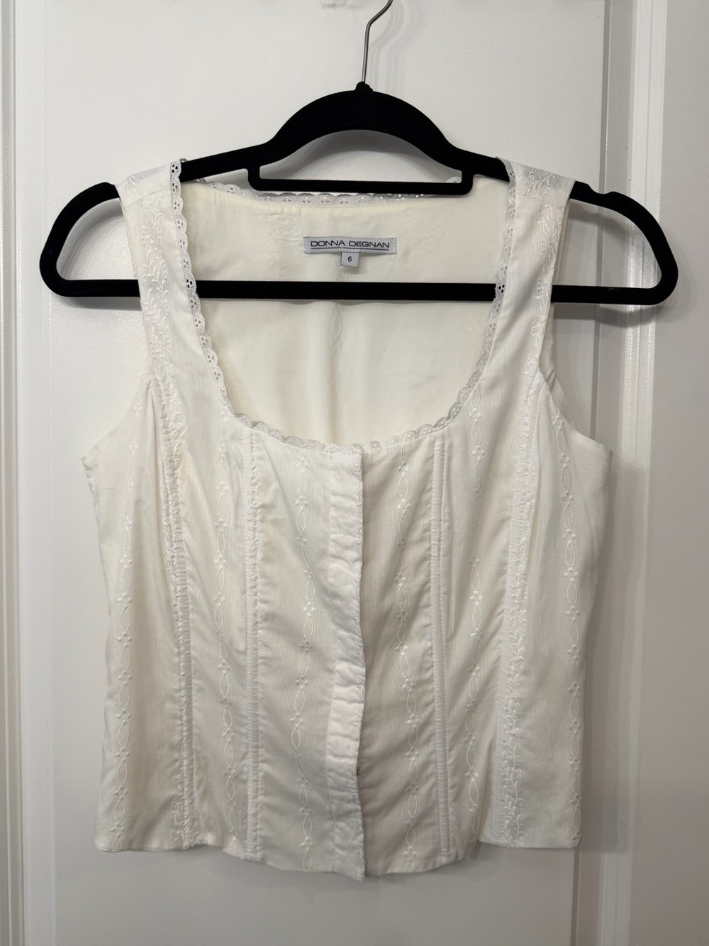 Vintage Donna Dehnam White Embroidered Corset-Style Tank